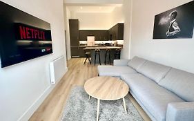 Fountain Apartment No 2 With Free Parking